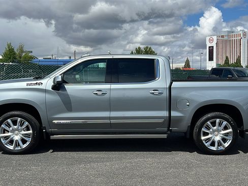 New 2026 Chevrolet Silverado 1500 High Country AWD/4WD image 9