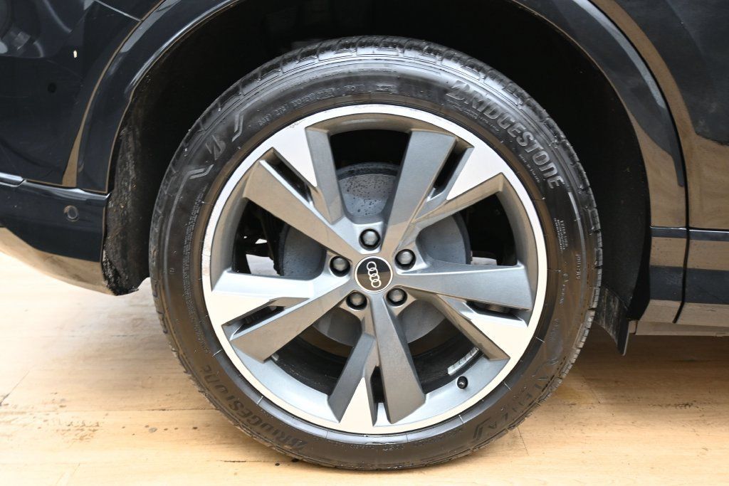 Used 2023 Audi Q4 e-tron Premium Plus AWD/4WD image 14