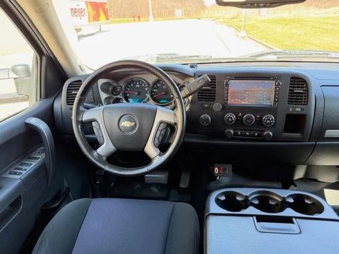 Used 2013 Chevrolet Silverado 2500 LT AWD/4WD image 12