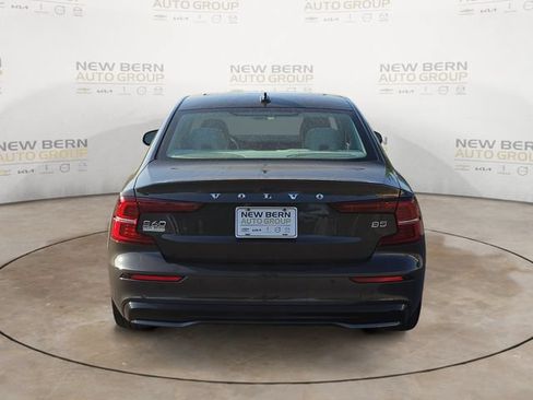 Certified 2025 Volvo S60 B5 Plus FWD image 4