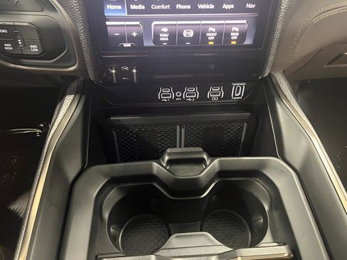 Used 2025 RAM 3500 Longhorn image 15