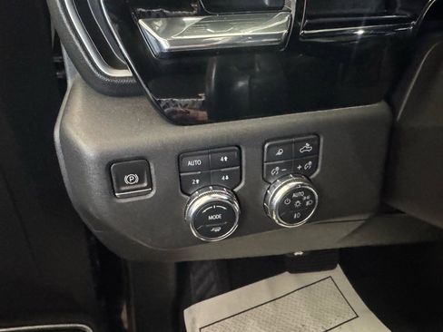 Used 2022 GMC Sierra 1500 SLT w/ SLT Premium Plus Package image 21