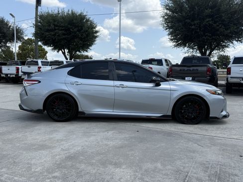 Used 2020 Toyota Camry TRD FWD image 3
