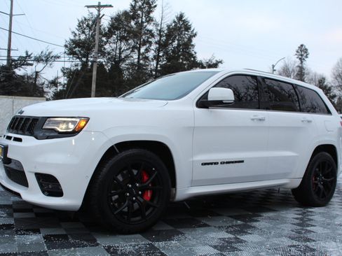 Used 2020 Jeep Grand Cherokee SRT w/ Trailer Tow Group IV image 77