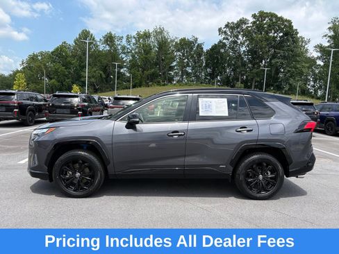 Used 2022 Toyota RAV4 XSE AWD/4WD image 4