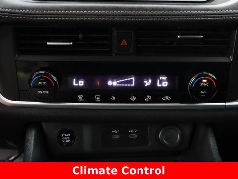 Used 2024 Nissan Rogue SV image 20