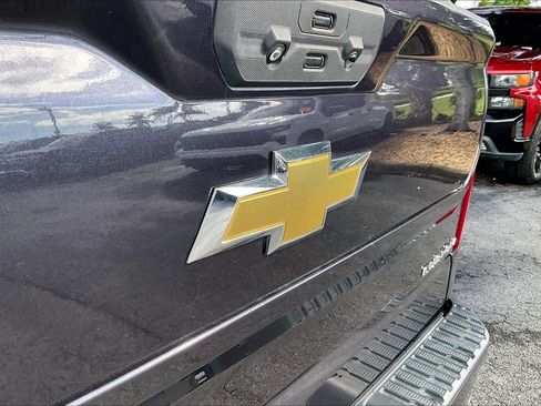 Used 2022 Chevrolet Silverado 1500 Custom AWD/4WD image 9