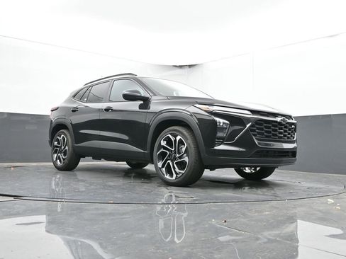 New 2026 Chevrolet Trax RS w/ Sunroof Package image 44