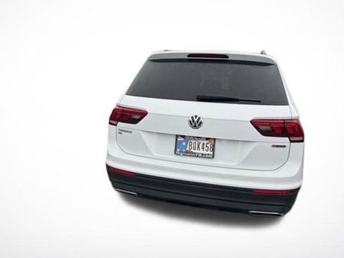 Used 2019 Volkswagen Tiguan SE image 4