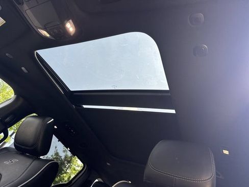 Certified 2026 Chrysler Pacifica Limited w/ S Appearance Package FWD image 35