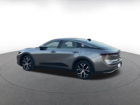 Used 2025 Toyota Crown XLE image 4