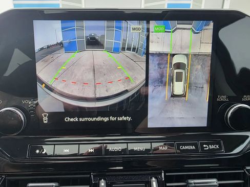 Used 2024 Nissan Pathfinder Platinum w/ Lighting Package (N92) image 50