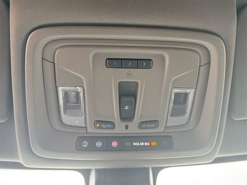 Used 2019 GMC Sierra 1500 SLT w/ SLT Premium Plus Package image 19