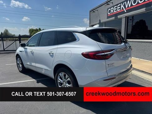 Used 2018 Buick Enclave Avenir w/ Avenir Technology Package AWD/4WD image 3