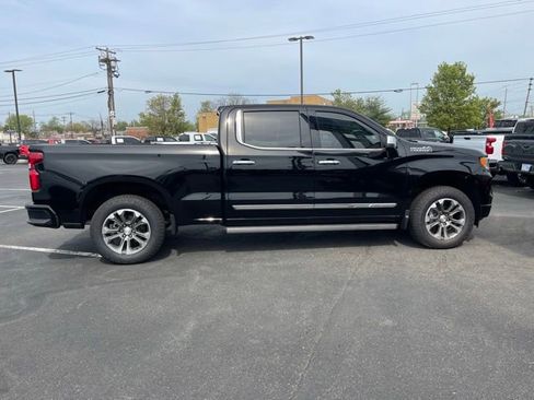 Used 2024 Chevrolet Silverado 1500 High Country AWD/4WD image 10