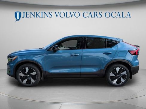 Used 2024 Volvo C40 Recharge Core w/ Climate Package image 6