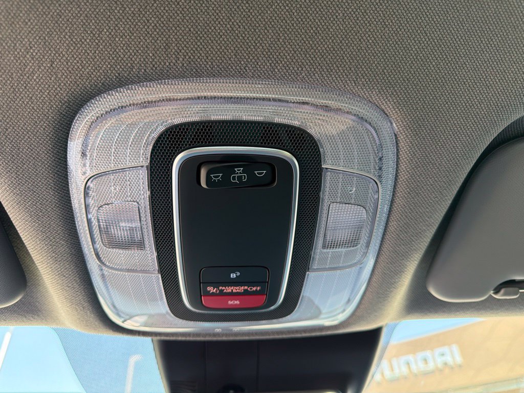 New 2025 Hyundai Elantra SEL FWD image 24