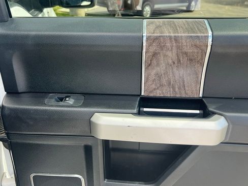 Used 2018 Ford F350 Lariat w/ Chrome Package AWD/4WD image 18