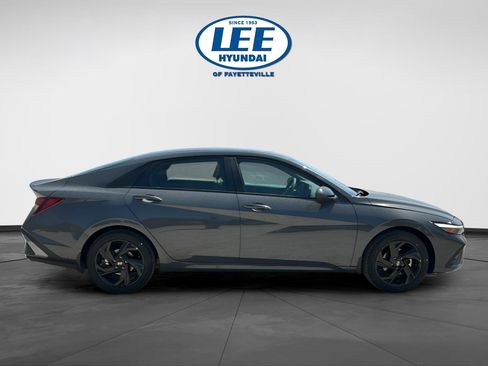 New 2026 Hyundai Elantra Sport FWD image 8