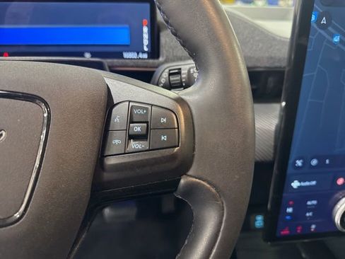 Used 2022 Ford Mustang Mach-E Premium image 25
