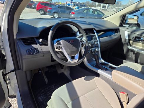Used 2011 Ford Edge SE w/ 101A Rapid Spec Order Code image 5
