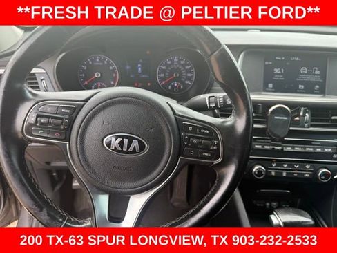 Used 2018 Kia Optima LX FWD image 12