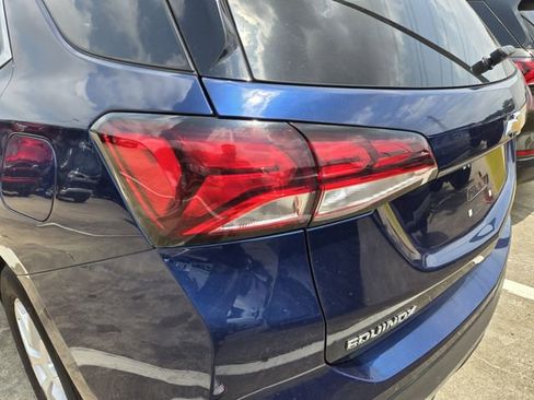 Used 2022 Chevrolet Equinox LT FWD image 7