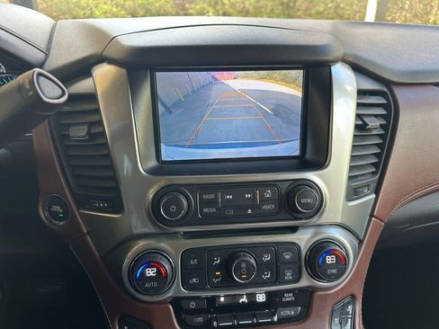 Used 2015 Chevrolet Suburban LTZ image 23