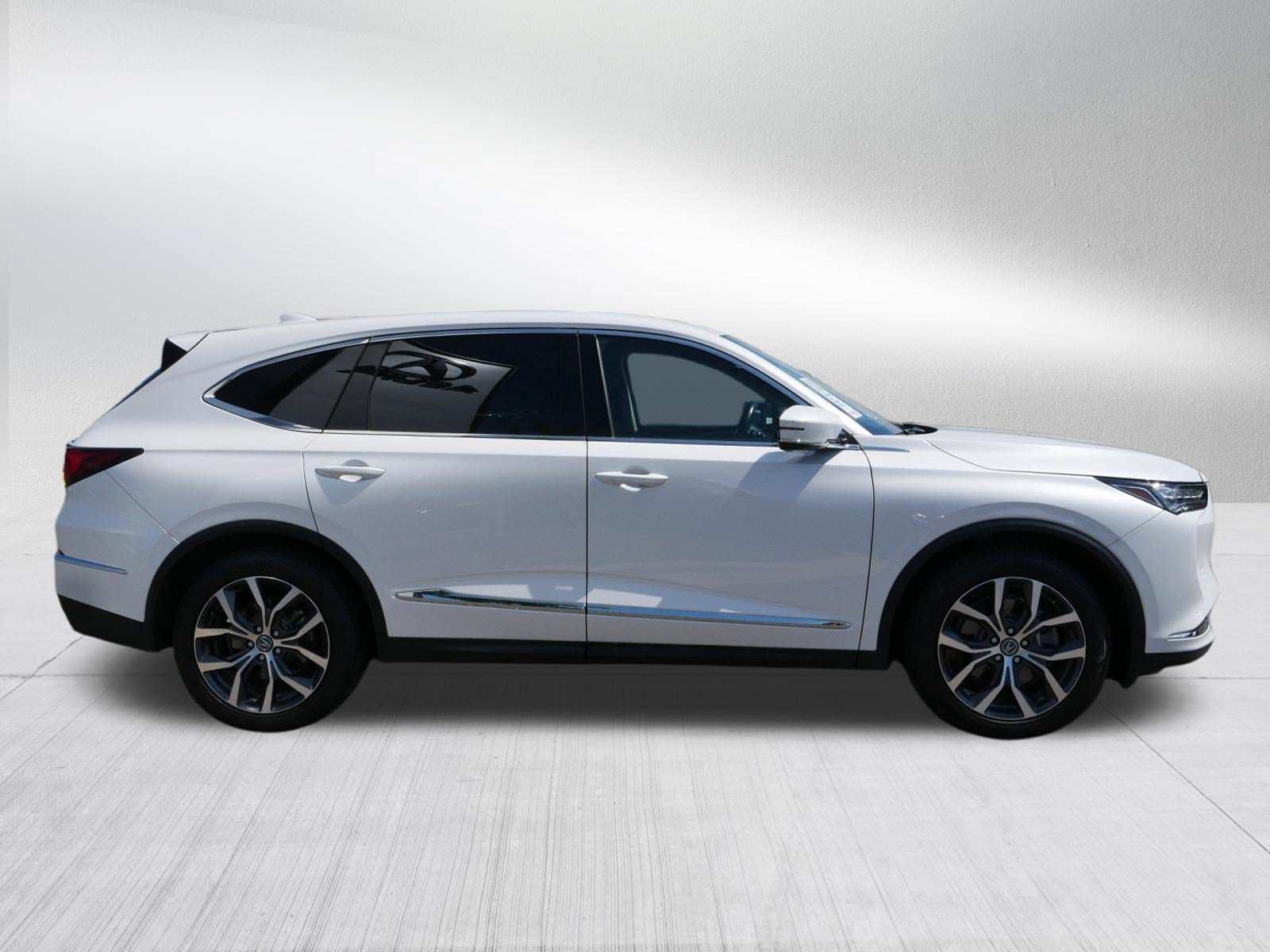 Certified 2024 Acura MDX w/ Technology Package AWD/4WD image 8
