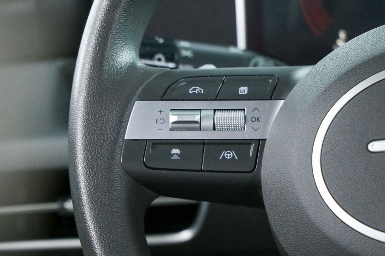 Used 2025 Hyundai Sonata SEL FWD image 13