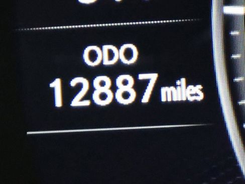 Used 2024 Lexus LX 600 4WD w/ Luxury Package image 25