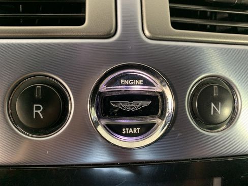 Used 2012 Aston Martin V8 Vantage Coupe RWD image 17