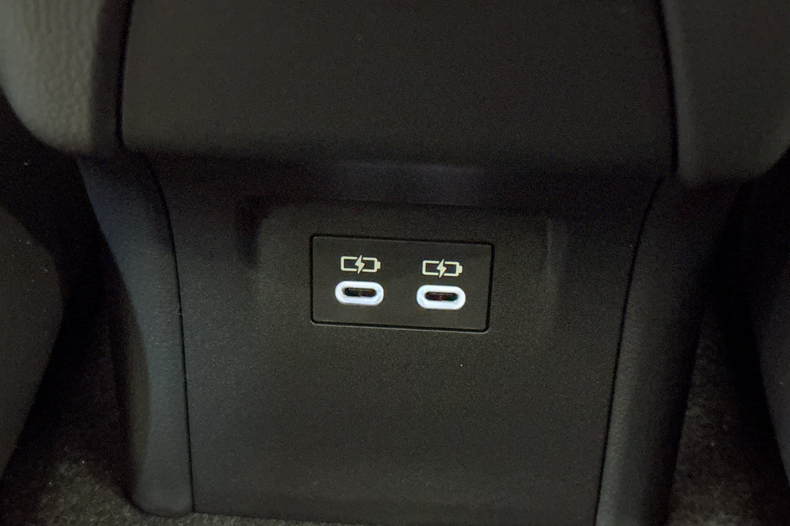 New 2027 Toyota Prius XLE FWD image 15