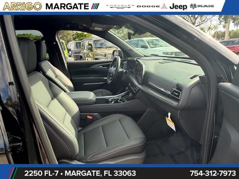Used 2026 Chevrolet Traverse LT w/ Enhanced Driving Package FWD image 19