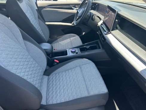 Used 2026 Volkswagen Tiguan S FWD image 18