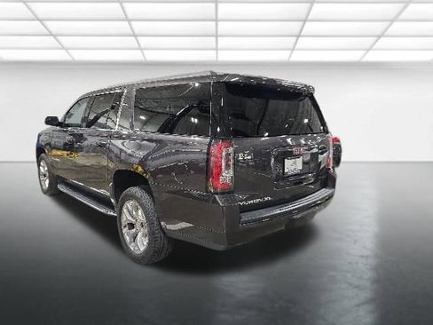 Used 2017 GMC Yukon XL SLE w/ SLE Value Package AWD/4WD image 7