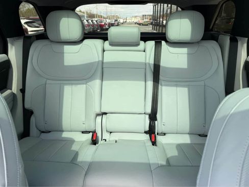 Used 2023 Land Rover Range Rover Sport SE AWD/4WD image 31