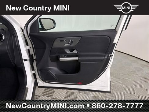 Used 2023 Mercedes-Benz GLA 250 4MATIC image 17