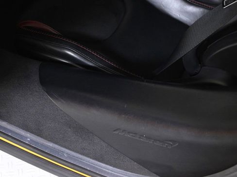 Used 2023 McLaren GT image 25