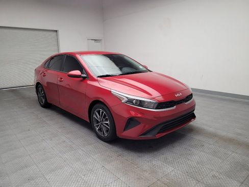 Used 2022 Kia Forte LXS FWD image 13