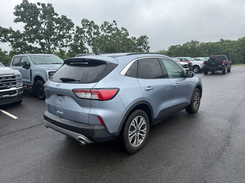 Used 2022 Ford Escape SEL AWD/4WD image 3