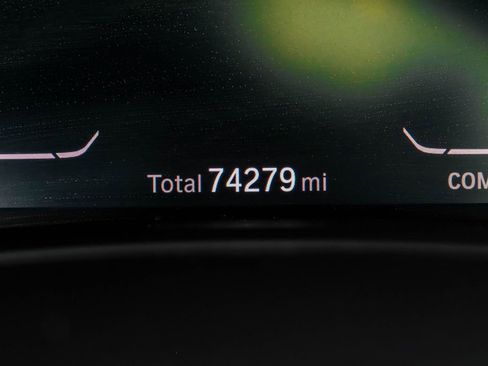 Used 2021 BMW X5 M50i image 19