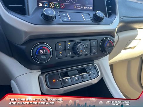 Used 2021 GMC Acadia Denali w/ Denali Technology Package image 30