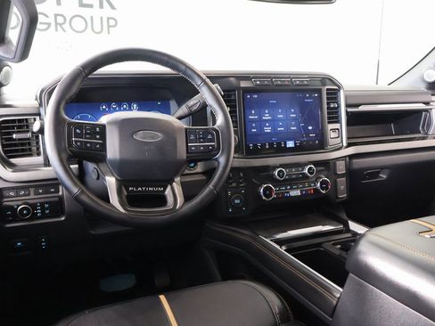 Used 2024 Ford F250 Platinum image 2