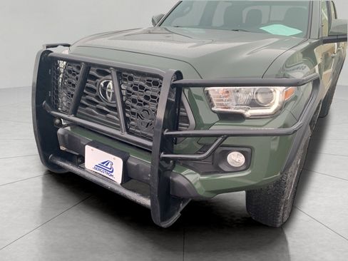 Used 2021 Toyota Tacoma TRD Off-Road image 25