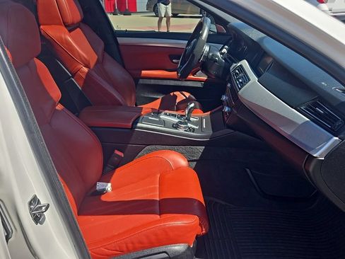 Used 2014 BMW M5 RWD image 24