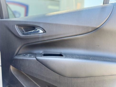 Used 2021 Chevrolet Equinox LT image 48