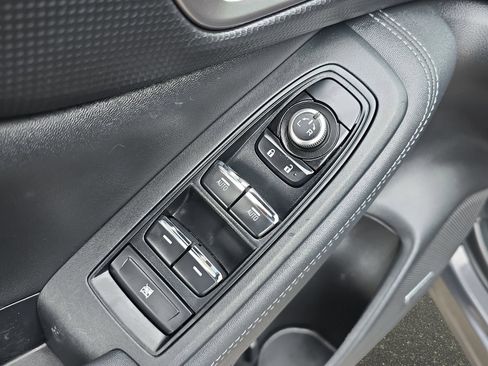 Used 2023 Subaru Forester Touring AWD/4WD image 29