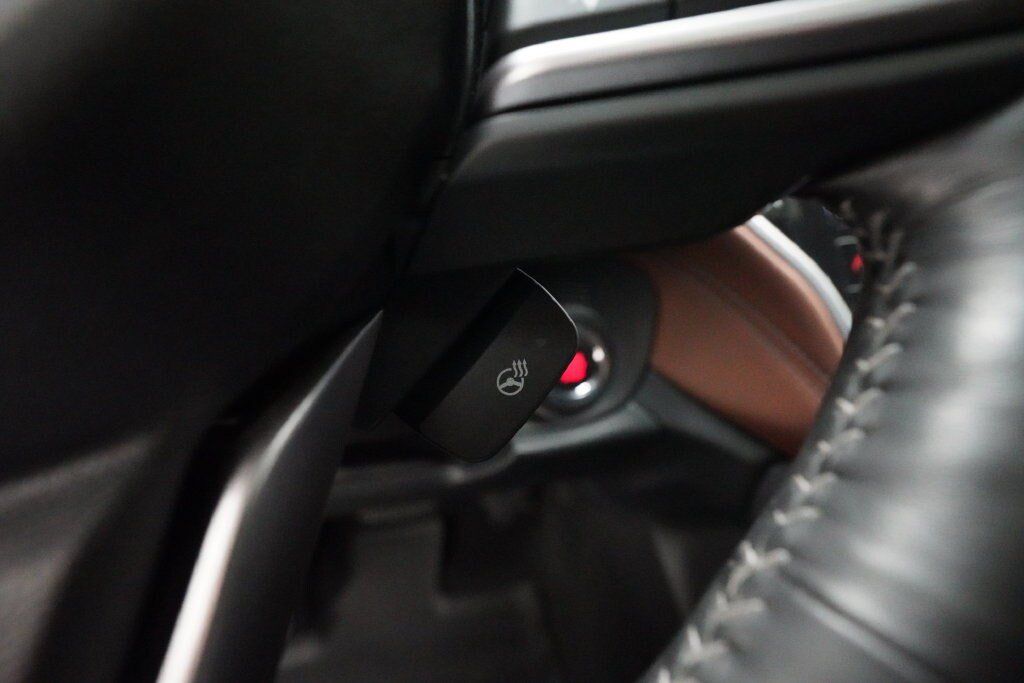 Used 2020 Subaru Outback Touring AWD/4WD image 21