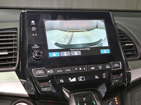 Certified 2024 Honda Odyssey EX-L image 10